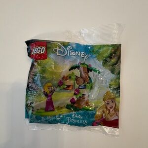 NWT LEGO Disney Princess Building Set Aurora’s forest playground